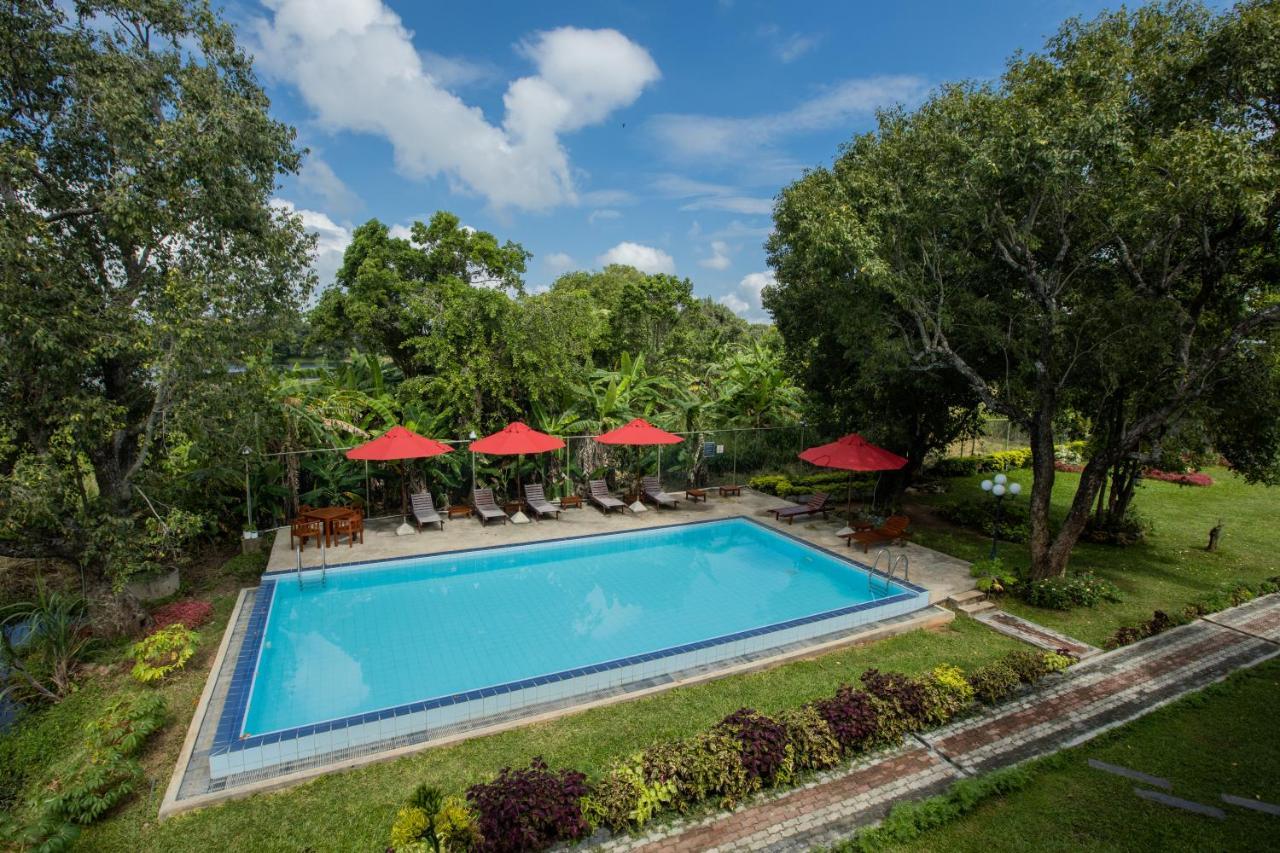 Sigiriya Wewa Addara Hotel - Hotel By The Lake Exterior foto