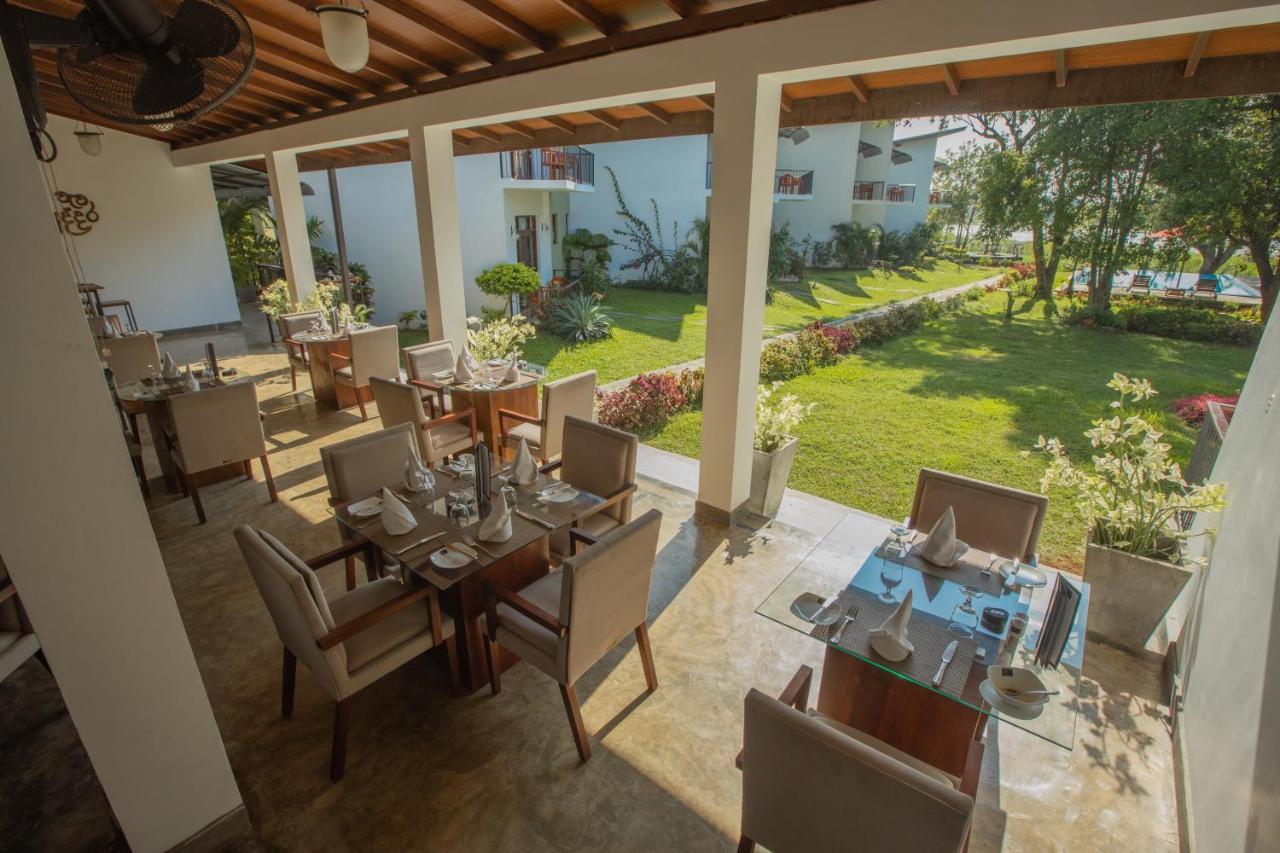 Sigiriya Wewa Addara Hotel - Hotel By The Lake Exterior foto